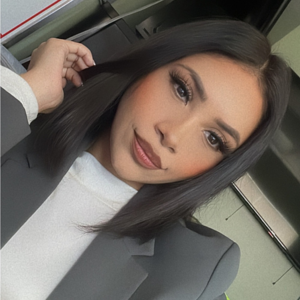 Meet your Posher, Maria